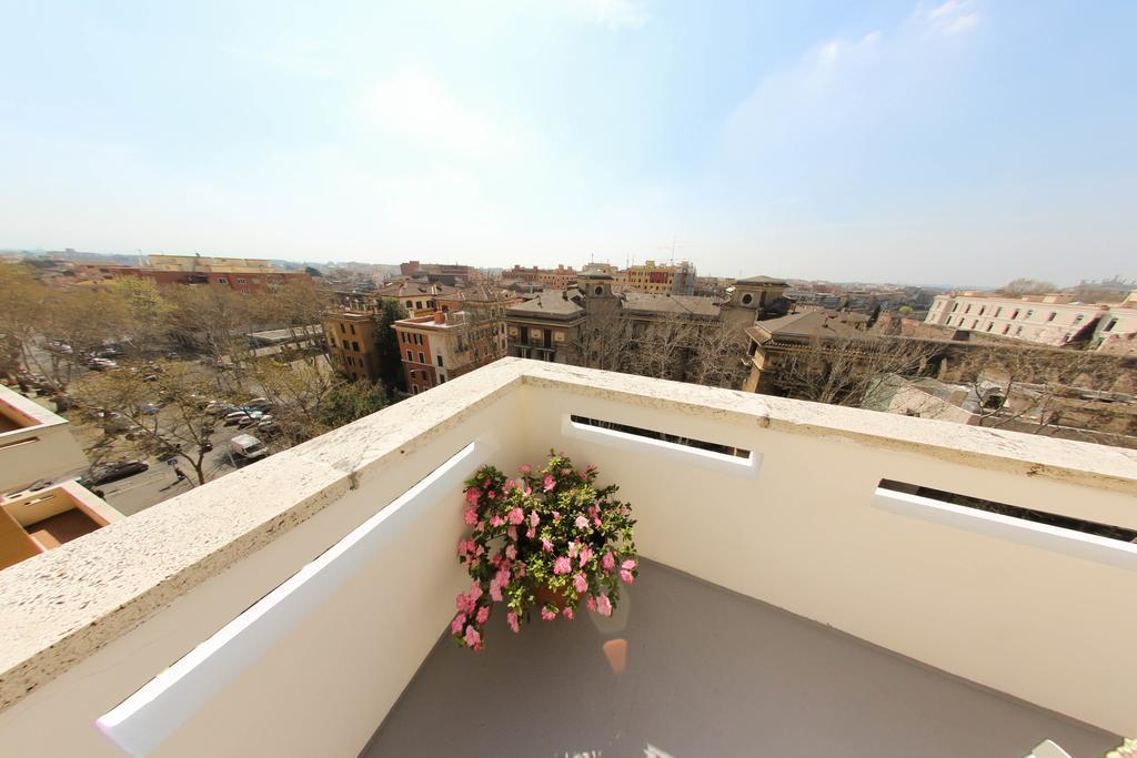 Windows On Bed & Breakfast Roma